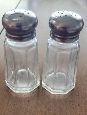 Vintage 8 Sided Gemco Clear Salt And Pepper Shakers